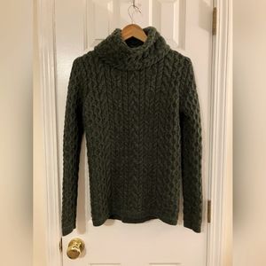 Green heather Aran Mõr 100% Merino wool sweater